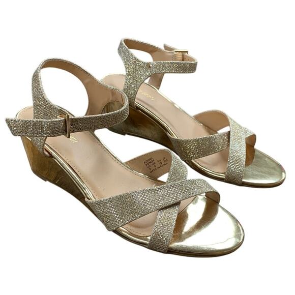 Pizz Annu Womens Size 8 Glitter Gold Wendy 2.5" Wedge Heel Ankle Strap Shoes - Picture 1 of 7